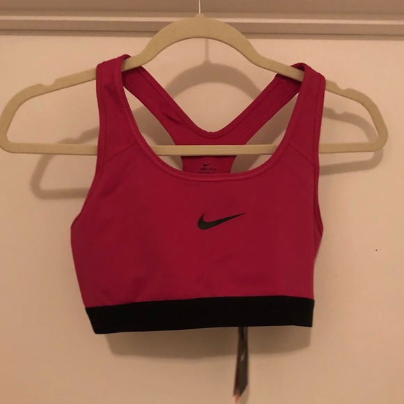 Nike Other - NWT Nike Sports Bra Pink Fuschia Size M